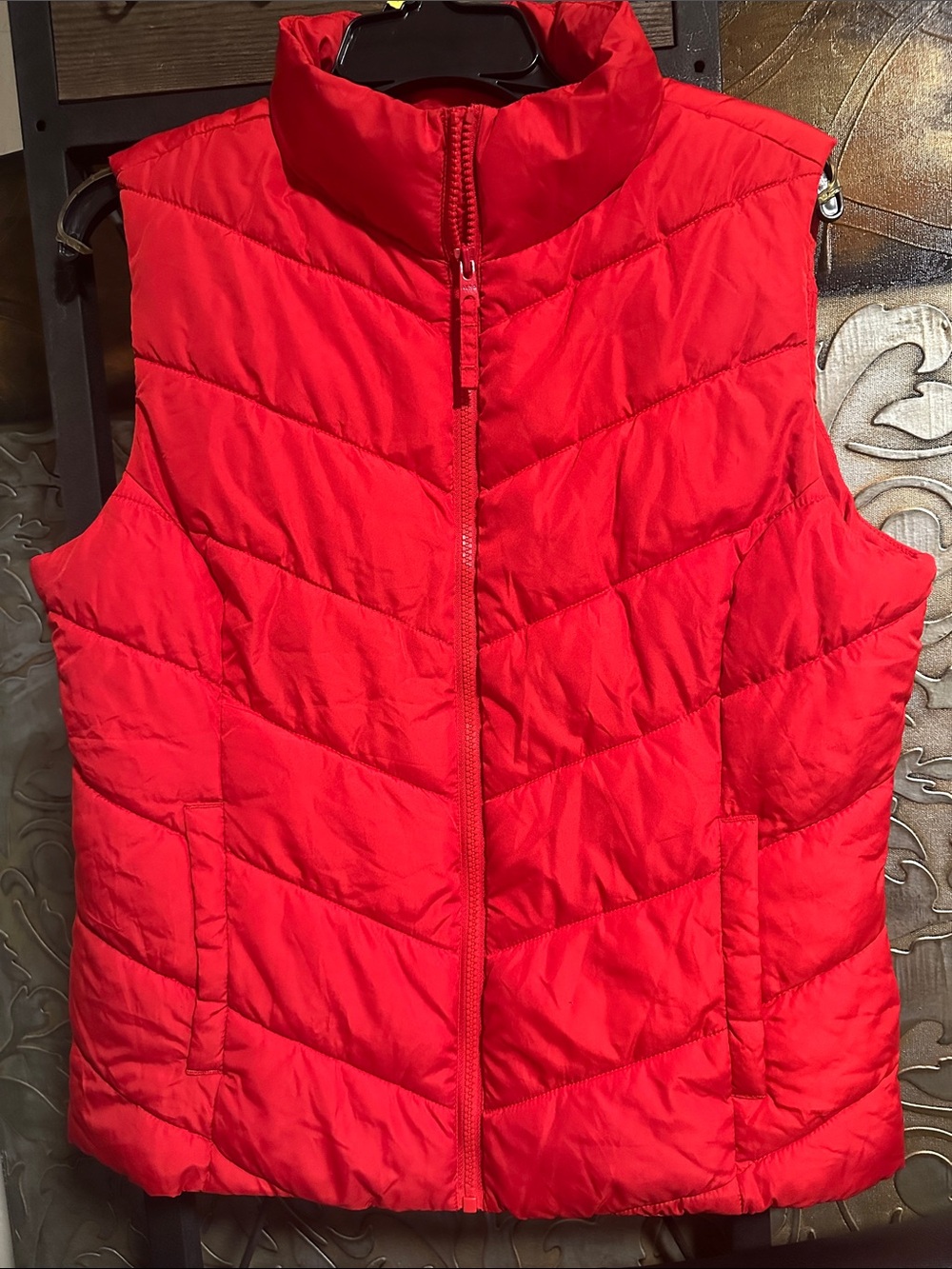 Aeropostale Red Quilted Puffer Vest